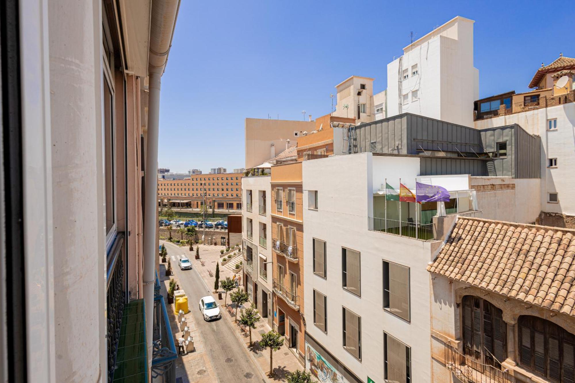 C103 - Sunny Terrace, Old Town Views Appartement Málaga